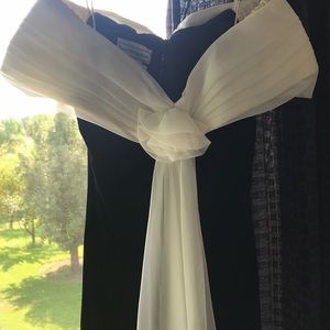 Vintage Scott McClintock black velvet dress